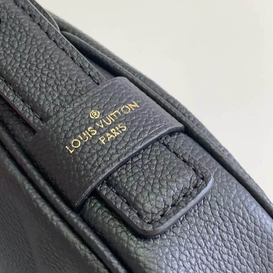 LV Mini Moon